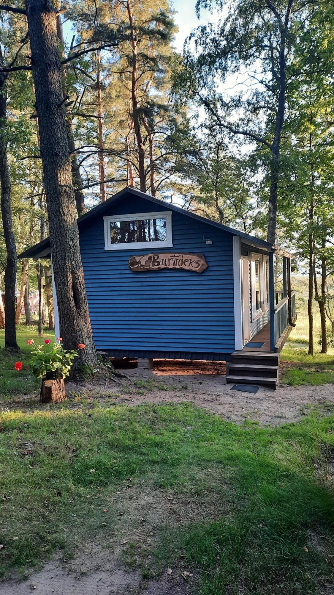 Kempings Ezerpriedes Burtnieki  Exterior foto