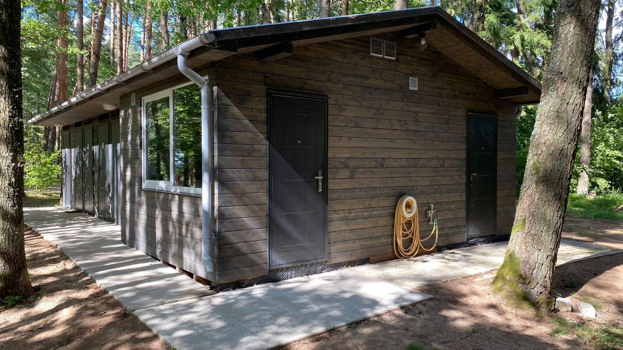 Kempings Ezerpriedes Burtnieki  Exterior foto