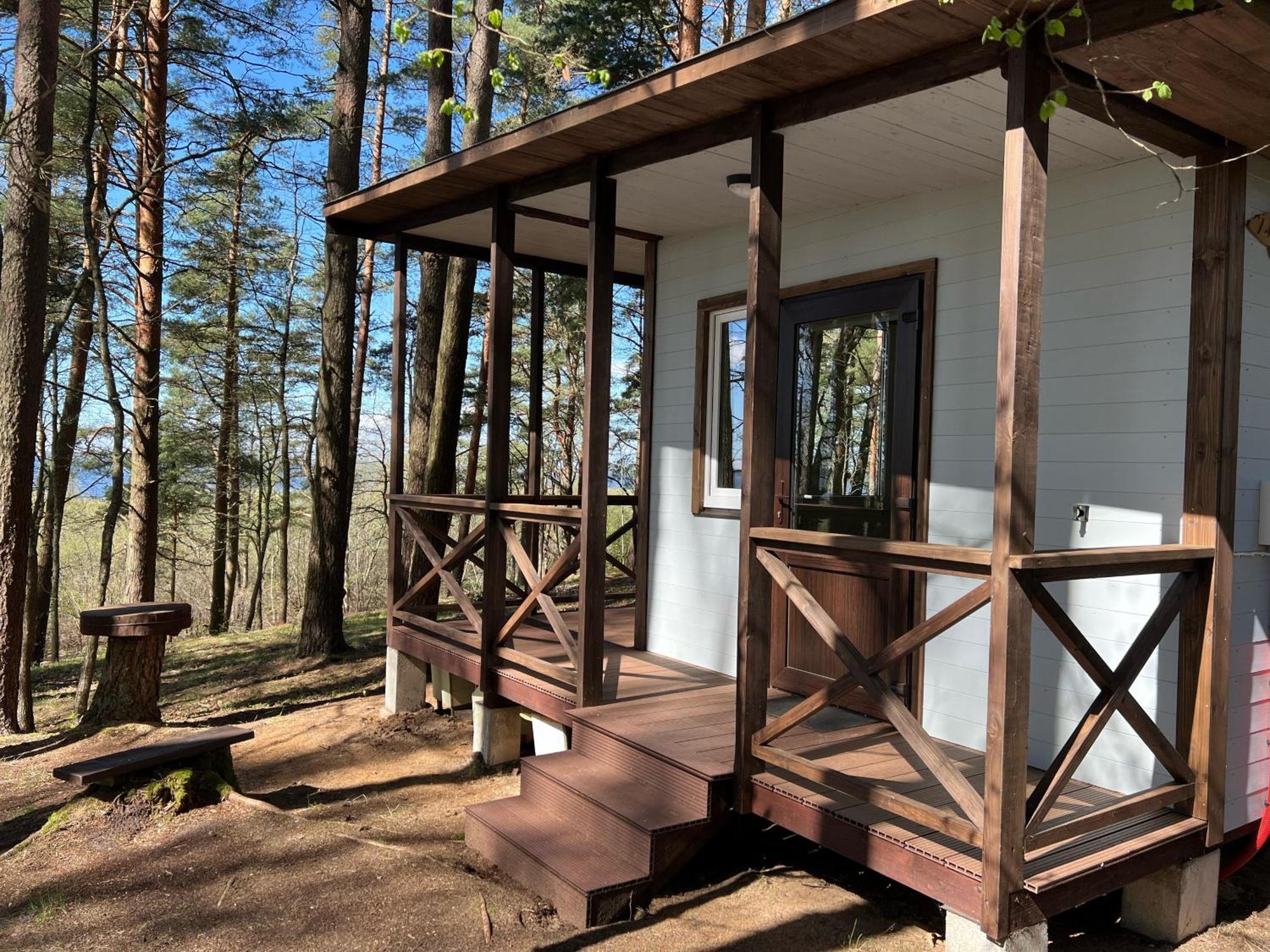 Kempings Ezerpriedes Burtnieki  Exterior foto